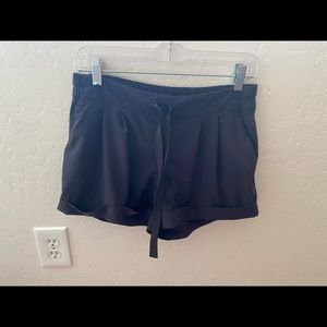Lulu lemon shorts!